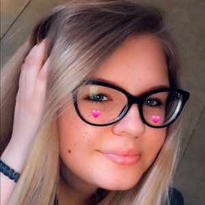 Meet your Posher, Krysta